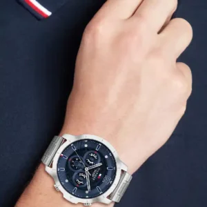 tommy-hilfiger-1710492-1710492-14146041.jpg